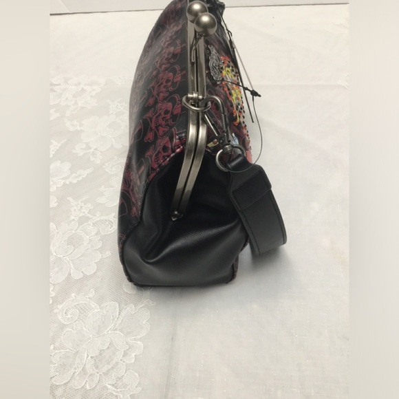 Ed Hardy Black and Multicolor Tiger Clutch - Picture 14 of 16